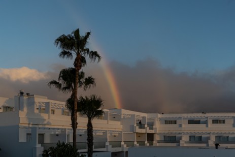 Regenbogen über Hotel in Puerto del Carmen